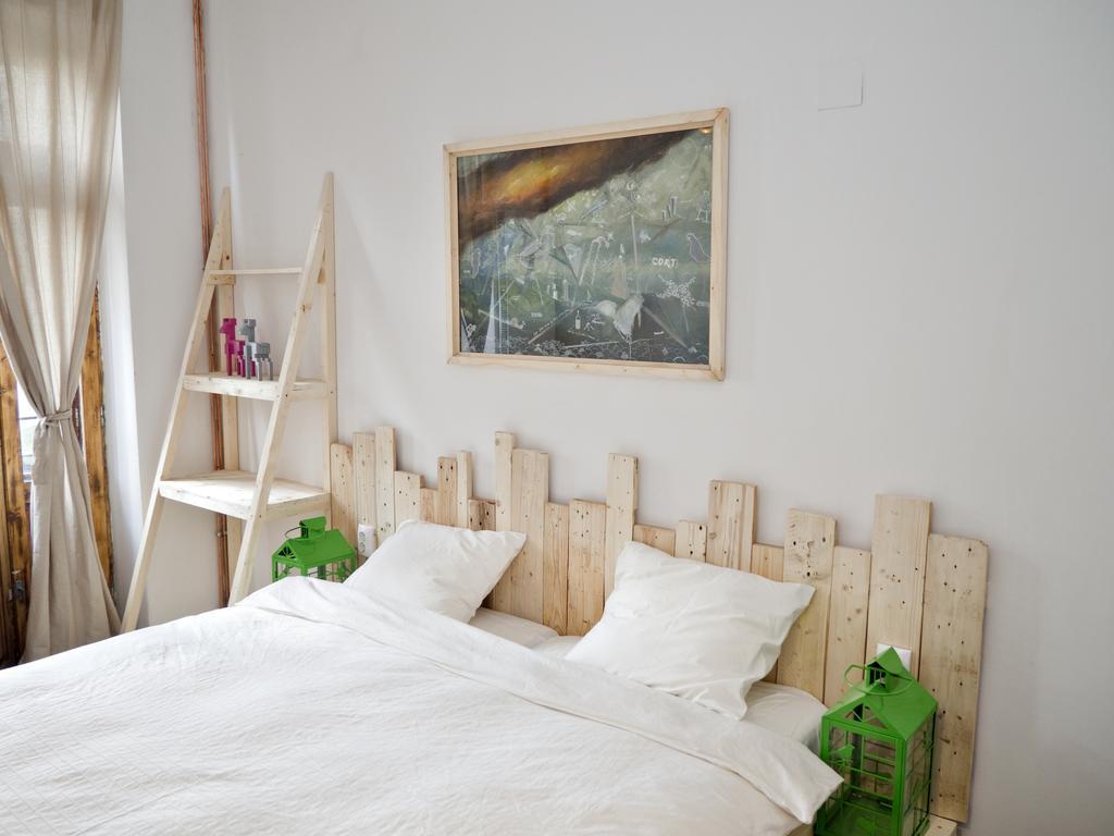 Victoria Poshtel Bucharest Vandrarhem Rum bild